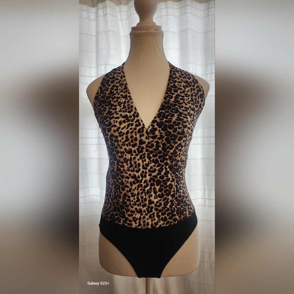 Tunick backless leopard print onsies